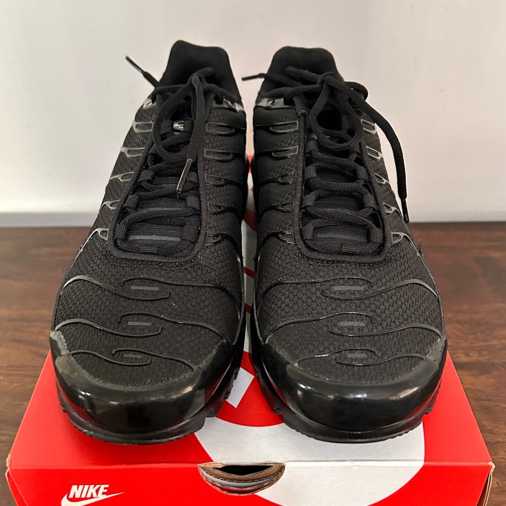 Nike Air Max Plus Black Men Size 11